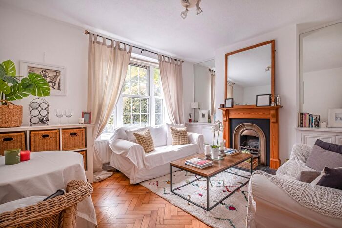 2 Bedroom Flat For Sale In Henry Jackson Road, London, SW15