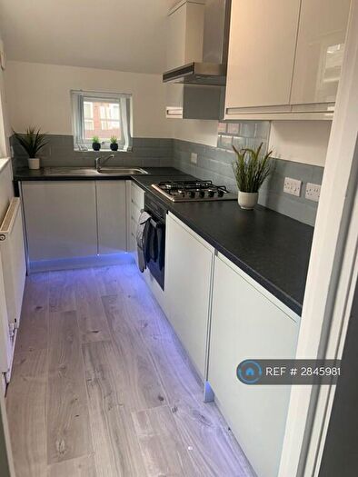 3 Bedroom Terraced House To Rent In Cedar Road, Nottingham, NG7