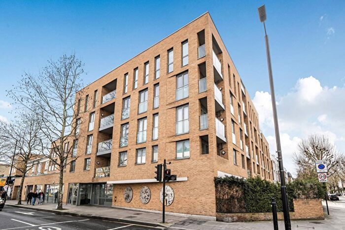 1 Bedroom Flat To Rent In Goldhawk Road, Hammersmith, London, W12