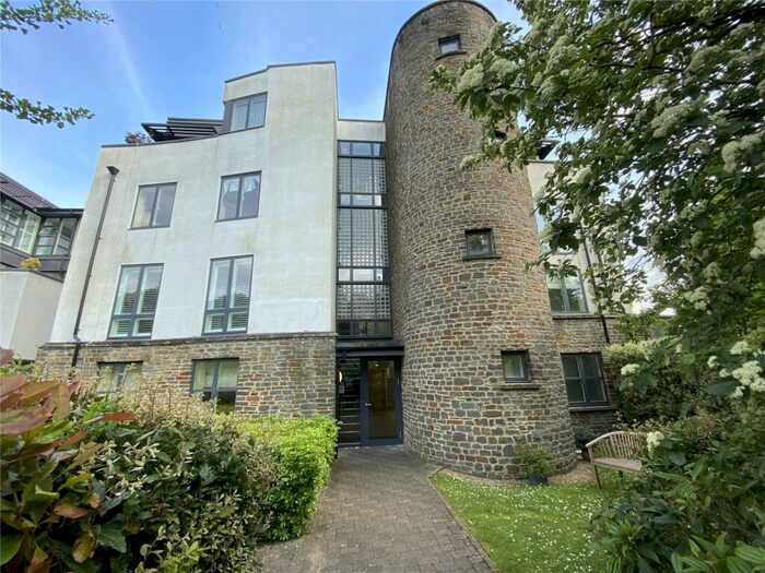 2 Bedroom Apartment To Rent In Elm Lane, Bristol, BS6