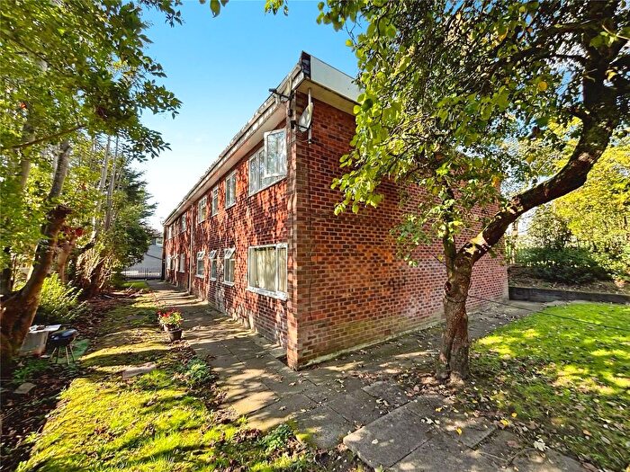 1 Bedroom Flat For Sale In Kersal Road, Prestwich, Manchester, Greater Manchester, M25