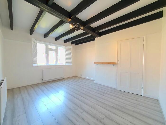 3 Bedroom Terraced House To Rent In Edgeworth Road, London, SE9