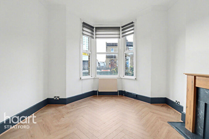 1 Bedroom Apartment For Sale In Chobham Road, Stratford, E15