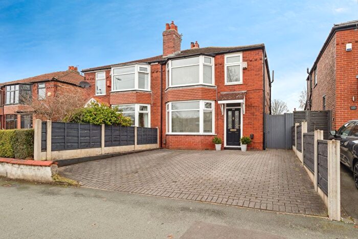 3 Bedroom Semi Detached House For Sale In School Lane, Didsbury, Manchester, Greater Manchester, M20