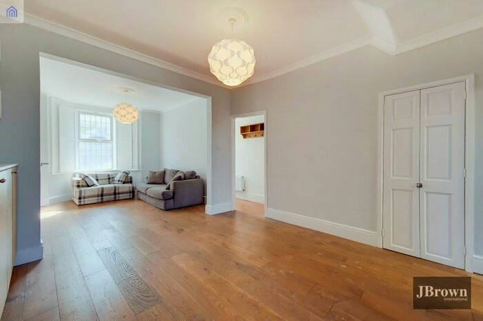 4 Bedroom Terraced House To Rent In Dundee Road, London, SE25