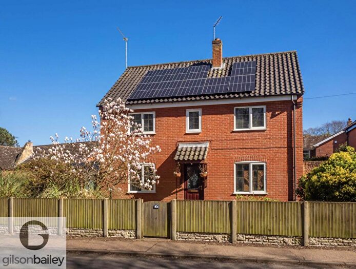 4 Bedroom Detached House For Sale In Yarmouth Road, Ormesby, NR29