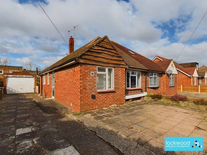 3 Bedroom Semi-Detached House To Rent In Clare Road, Stanwell, Staines, TW19