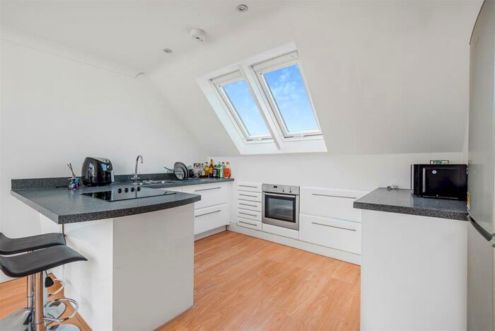 1 Bedroom Apartment To Rent In Old Woking Road, West Byfleet, KT14