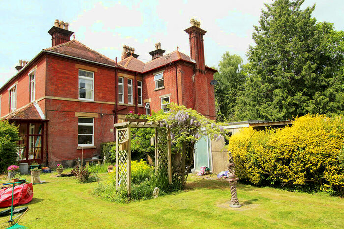 1 Bedroom Apartment To Rent In Botley Road, Curdridge, SO32