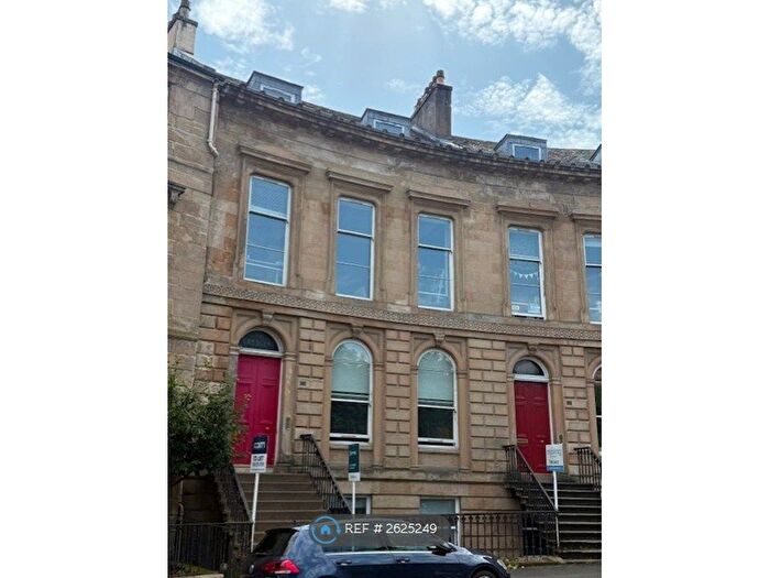 3 Bedroom Flat To Rent In Wilton Street, Glasgow, G20