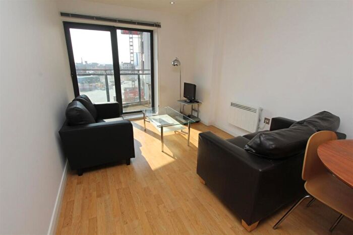 2 Bedroom Flat To Rent In Brewery Wharf, Waterloo Street, LS10