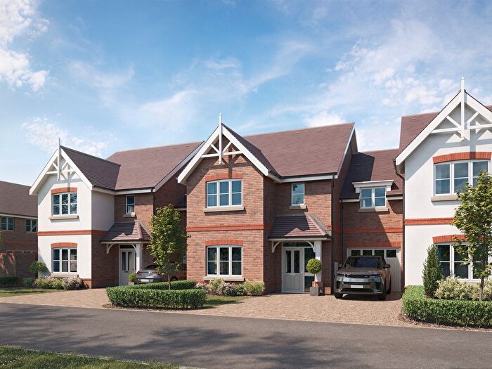 4 Bedroom Link Detached House For Sale In De Havilland Place, White Waltham Village, Maidenhead, SL6