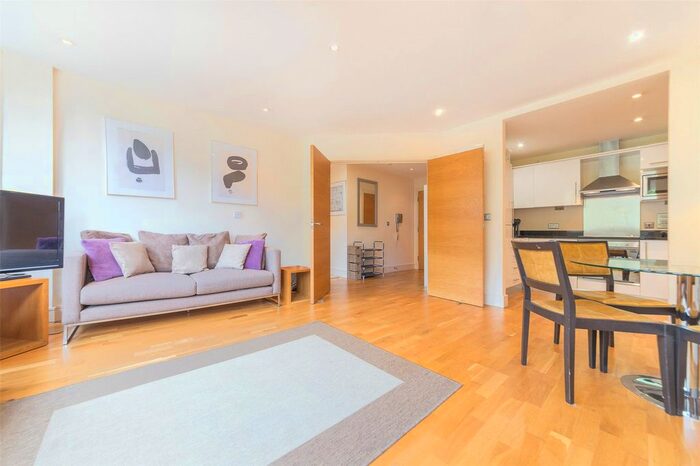 2 Bedroom Flat To Rent In Romney House, Marsham Street, Westminster, London, SW1P