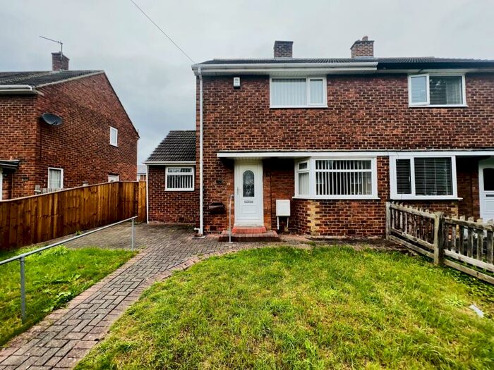 2 Bedroom Semi-Detached House To Rent In Brinkburn Crescent, Houghton Le Spring, Tyne And Wear, DH4