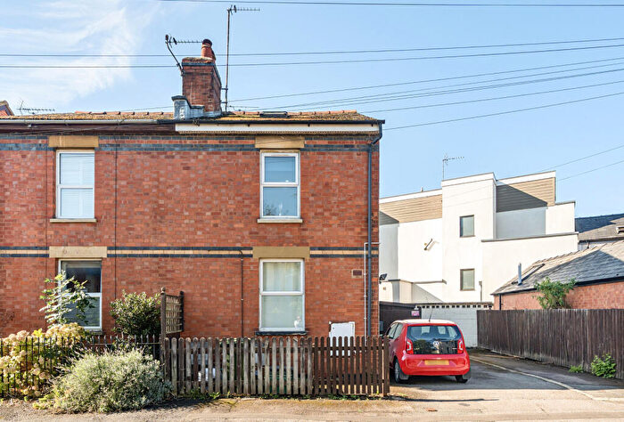 2 Bedroom Maisonette For Sale In Naunton Parade, Cheltenham, Gloucestershire, GL53