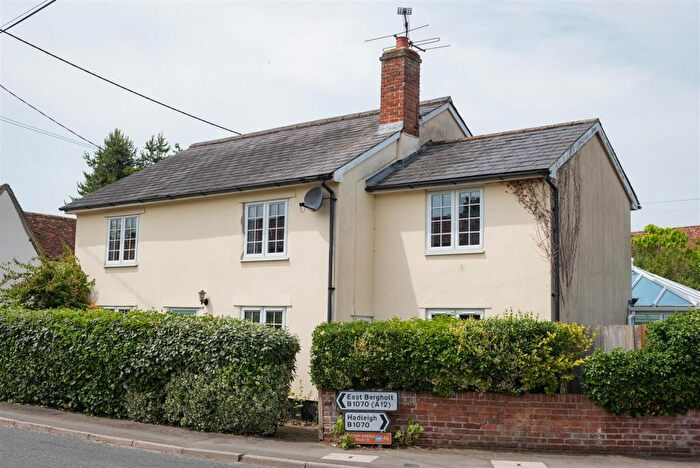 4 Bedroom Detached House For Sale In Heathcote House, Raydon, IP7