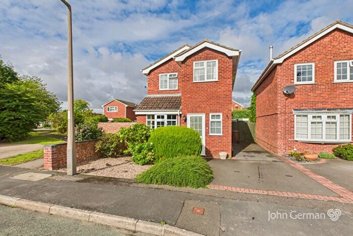 3 Bedroom Detached House For Sale In Saffron Close, Barton Under Needwood, DE13