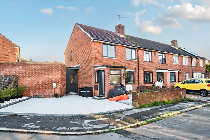 2 Bedroom End Terrace House For Sale In Adhurst Road, Havant, Hampshire, PO9