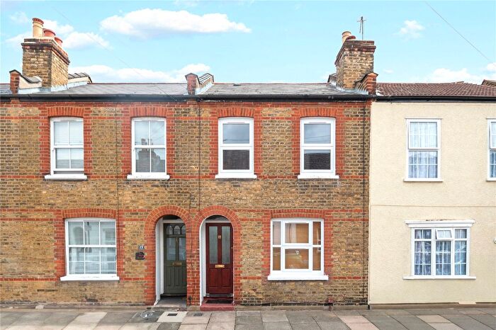 3 Bedroom Terraced House For Sale In Warwick Road, Twickenham, TW2