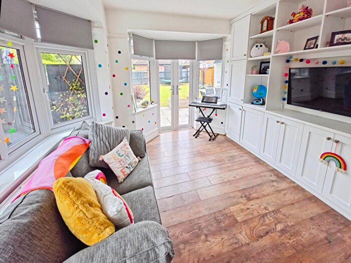4 Bedroom Detached House For Sale In Main Road, Northampton, NN5