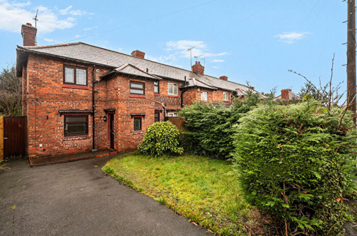 3 Bedroom End Of Terrace House For Sale In Henley Road, Chester, Cheshire West And Ches, CH4