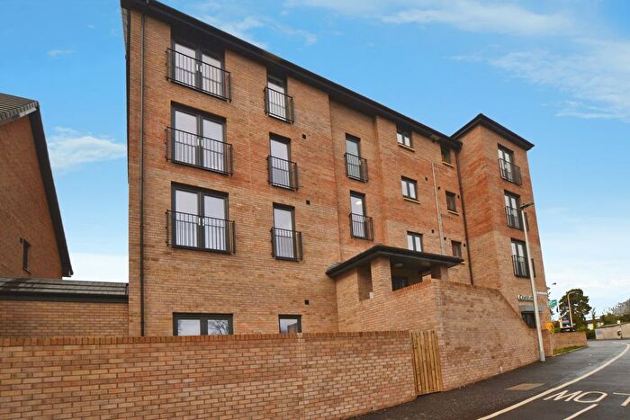 2 Bedroom Flat To Rent In Pringle Terrace, Edinburgh, EH16