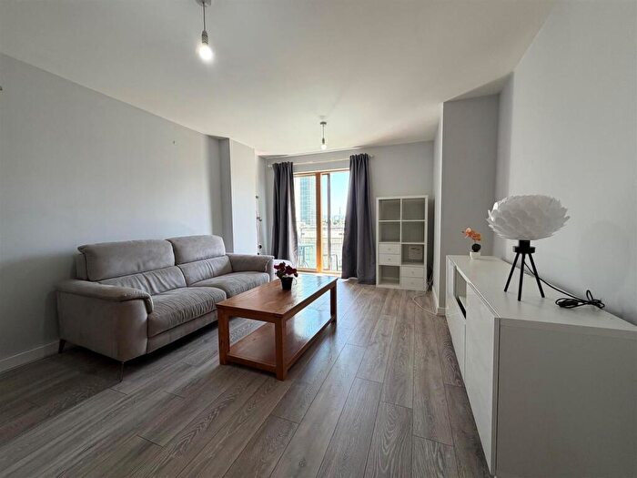 1 Bedroom Apartment To Rent In Fernie Street, Manchester, M4