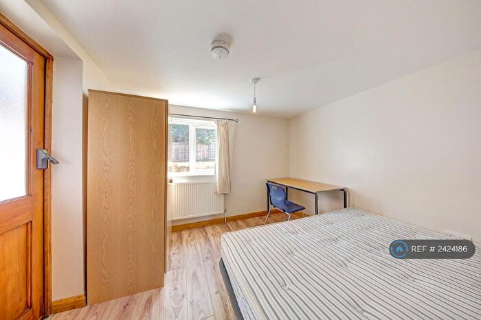 5 Bedroom Terraced House To Rent In Addison Gardens, Cental Kingston Upon Thames, KT5