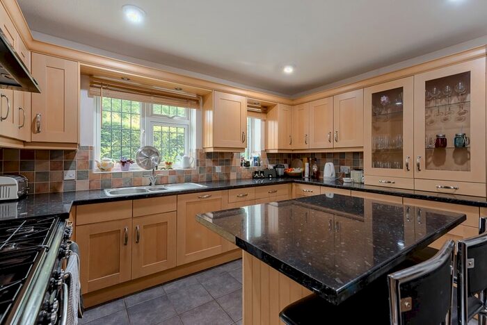 5 Bedroom Detached House To Rent In Denham Lane, Chalfont St. Peter, Gerrards Cross, SL9