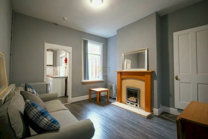 3 Bedroom Terraced House To Rent In Tiverton Road, Selly Oak - Student Property, B29