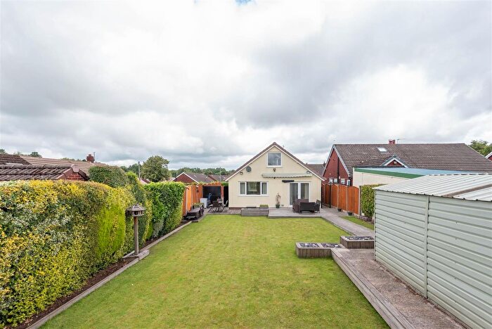 4 Bedroom Detached Bungalow For Sale In Kirkham Close, Leyland, PR25
