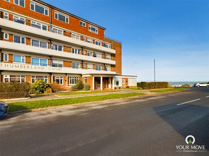 2 Bedroom Flat For Sale In Northumberland Avenue, Margate, Kent, CT9