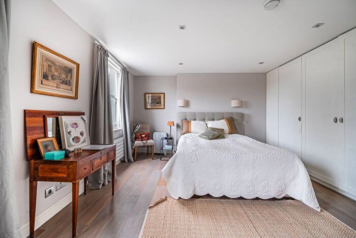 2 Bedroom Flat For Sale In Durham Place, Chelsea, London, SW3