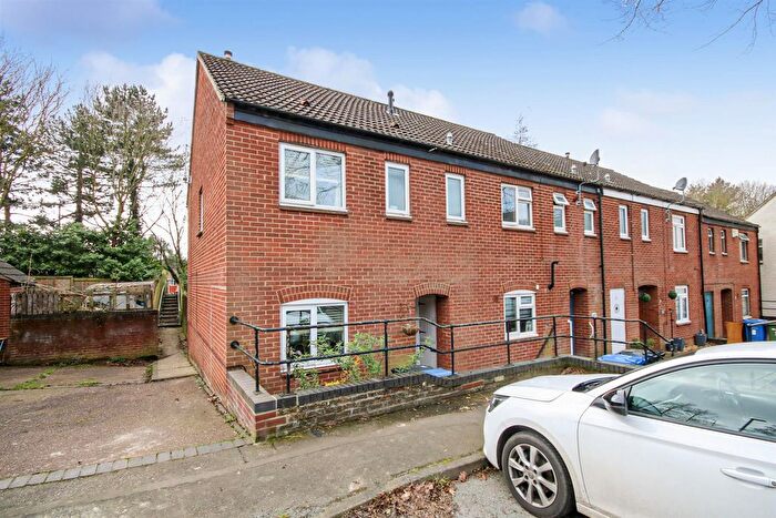 2 Bedroom End Terrace House For Sale In Spindle Road, Norwich, NR6