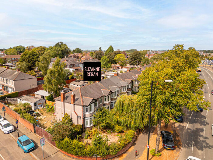 3 Bedroom Terraced House For Sale In Fletchamstead Highway, Tile Hill, Coventry, CV4