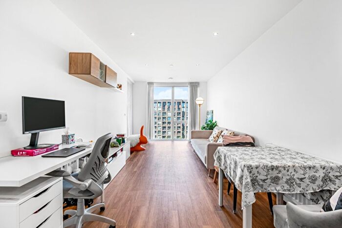 1 Bedroom Flat For Sale In Cavendish Square, Beckton, E16