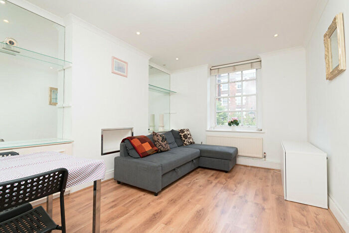 2 Bedroom Apartment To Rent In Scott Ellis Gardens, NW8