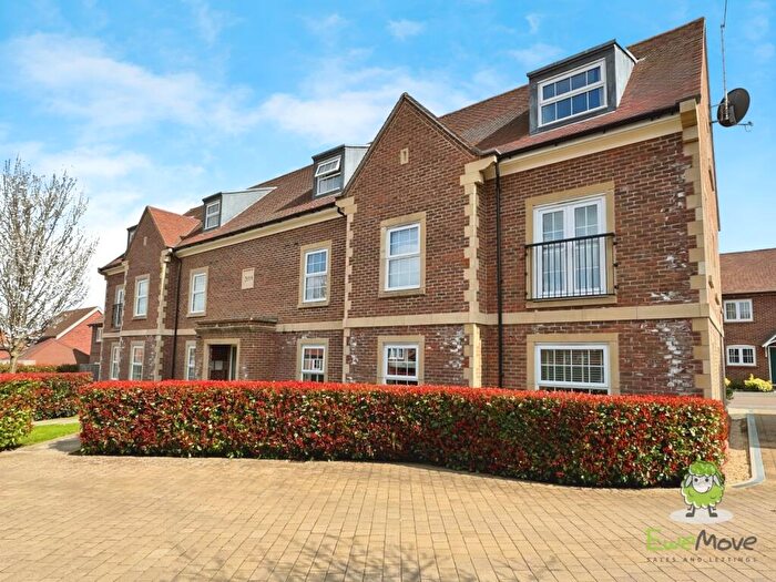 1 Bedroom Apartment For Sale In Corbel Rise, Chineham, Basingstoke, RG24