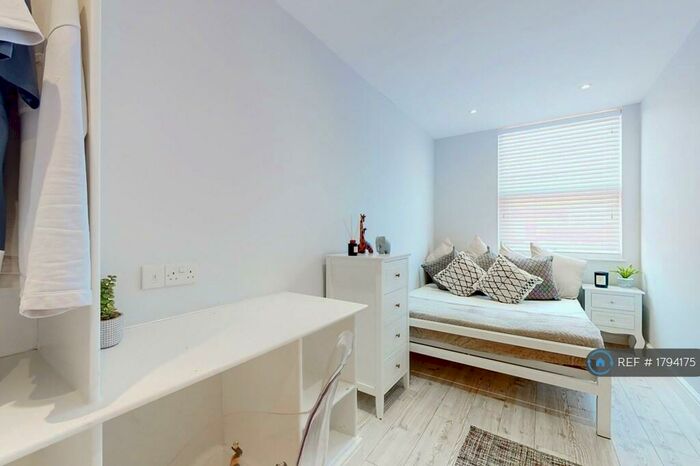 7 Bedroom Terraced House To Rent In Alderson Road, Liverpool, L15