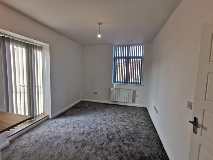 1 Bedroom Flat To Rent In Mason Place, Bow Lane, Heywood, OL10