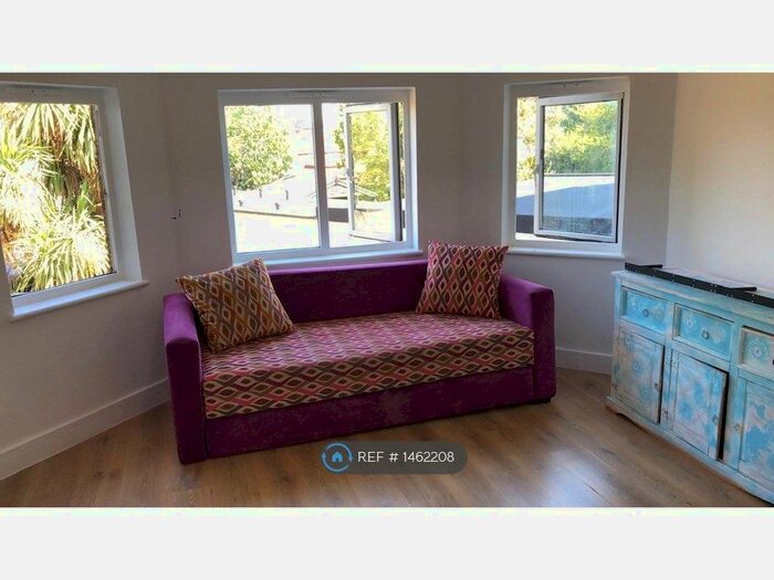 1 Bedroom Flat To Rent In Hendon Central, Hendon Central, NW4