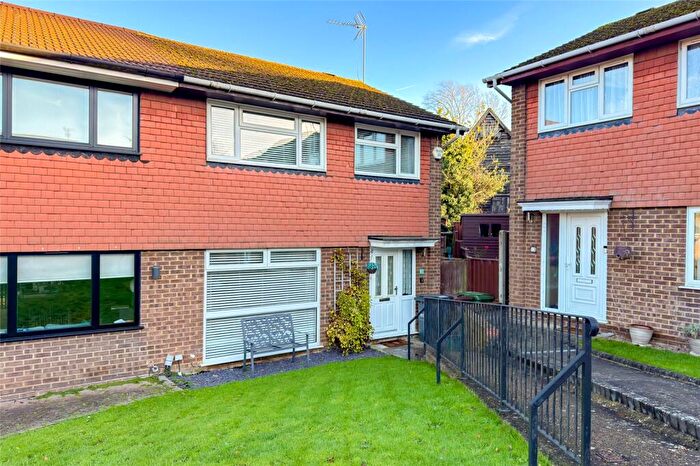 4 Bedroom Semi Detached House For Sale In Tiverton Court, Harpenden, Hertfordshire, AL5