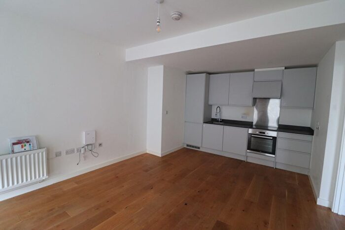 1 Bedroom Flat To Rent In The Gore, Basildon, SS14