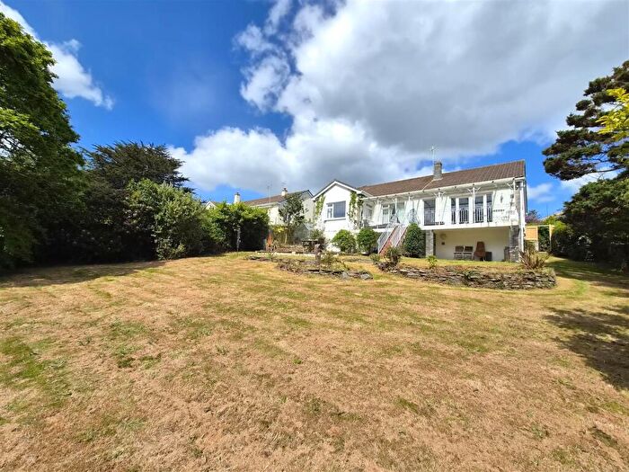 3 Bedroom Detached Bungalow For Sale In Tower Park, Fowey, PL23