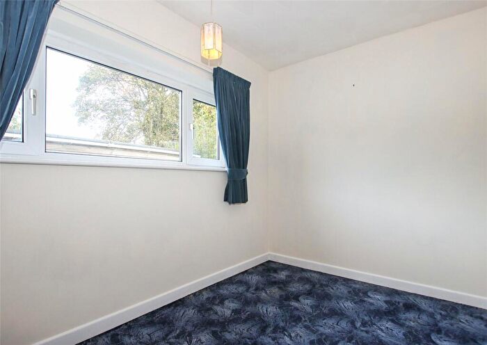 3 Bedroom Bungalow For Sale In Yeovilton Close, Everton, Hampshire, SO41