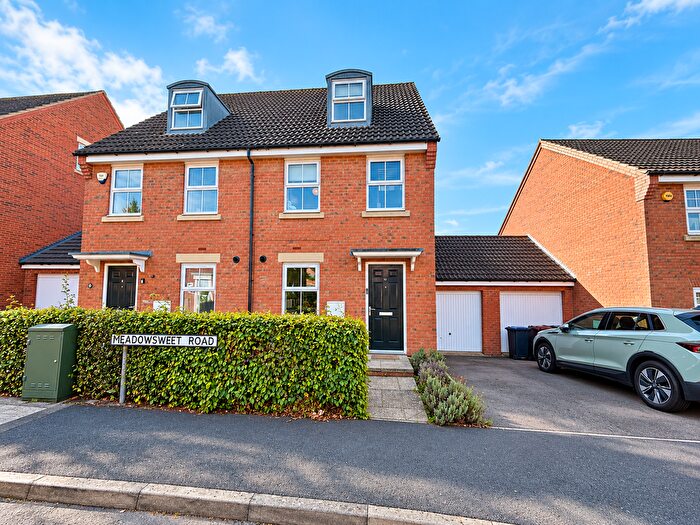 3 Bedroom Semi-Detached House For Sale In Meadowsweet Road, St Crispins, NN5