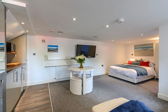 Studio To Rent In City Road, St. Andrews, KY16