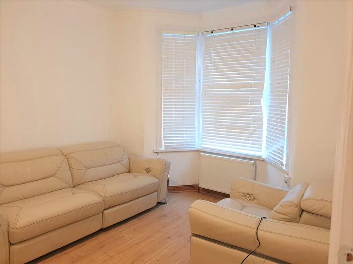 3 Bedroom Terraced House To Rent In Humberstone Road, London, E13