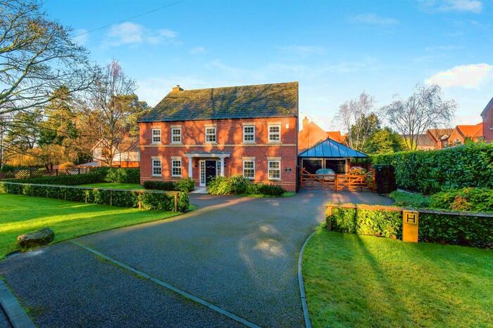 5 Bedroom Detached House For Sale In Willoughby Road, Greylees, Sleaford, NG34
