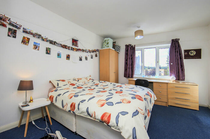3 Bedroom Flat To Rent In Fairfield Gardens, Crouch End, London, N8